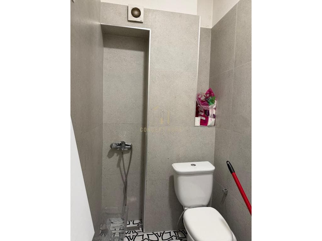 Jepet me qera apartament 1+1 4