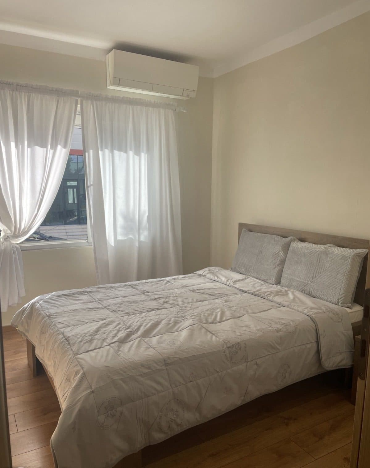 Shitet Apartament 2+1 tek Kodra e Diellit 3