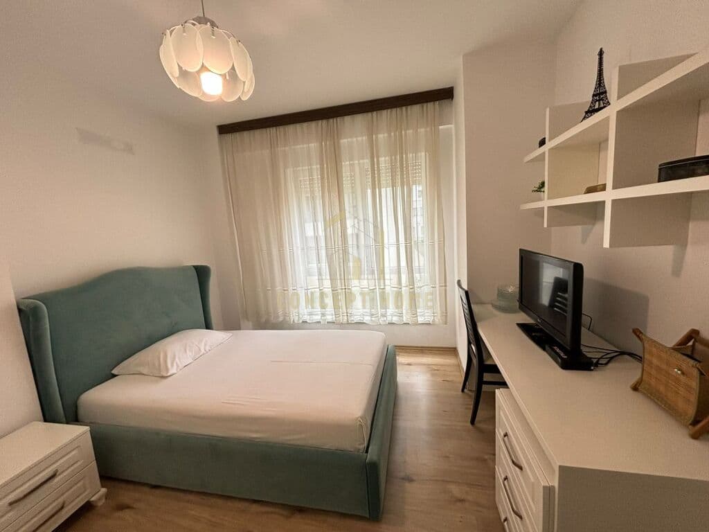 Apartament 2+2 me qira në 21 Dhjetori, Tiranë - 600€ | 105 m²