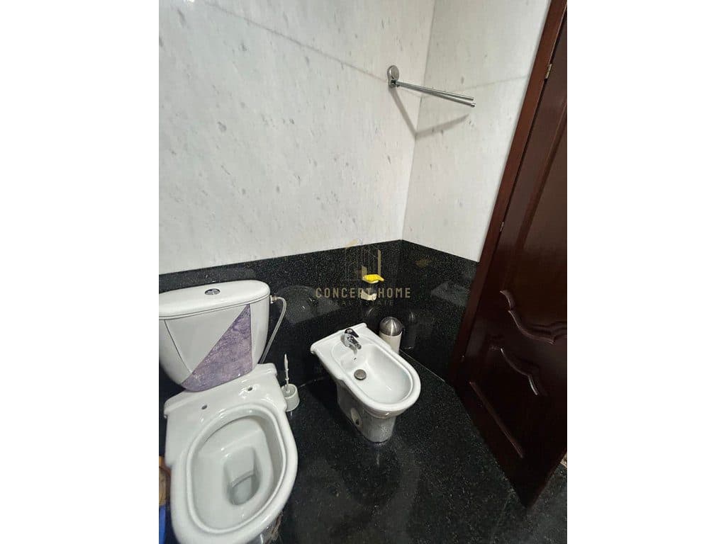 Jepet me qera apartament 2+1 Bulevardi Zogu 1 2