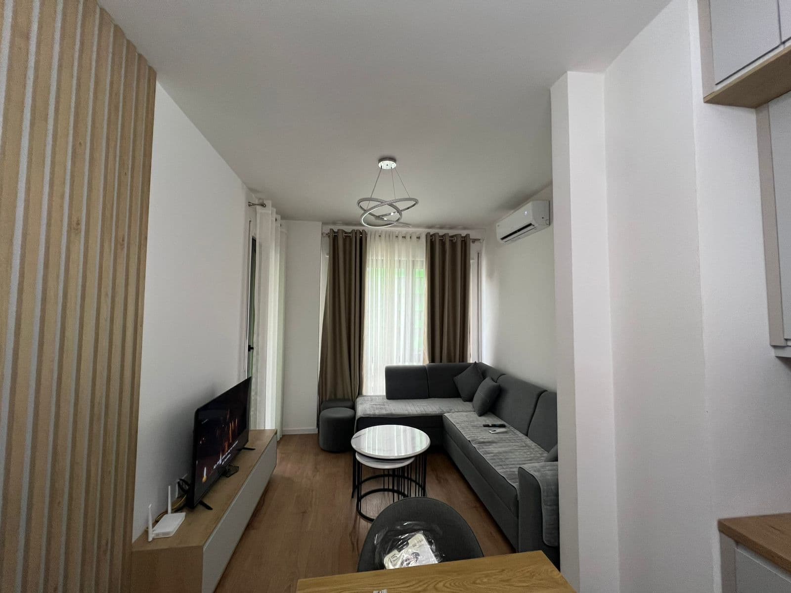 Jepet me qera Apartament 1+1 tek 5 Maji 2