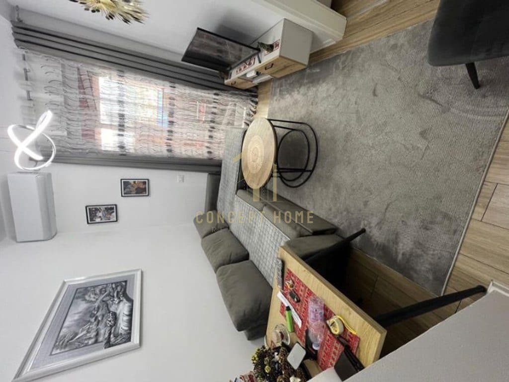 Jepet me qera apartament 1+1 ne Ali Dem (Mangalem)