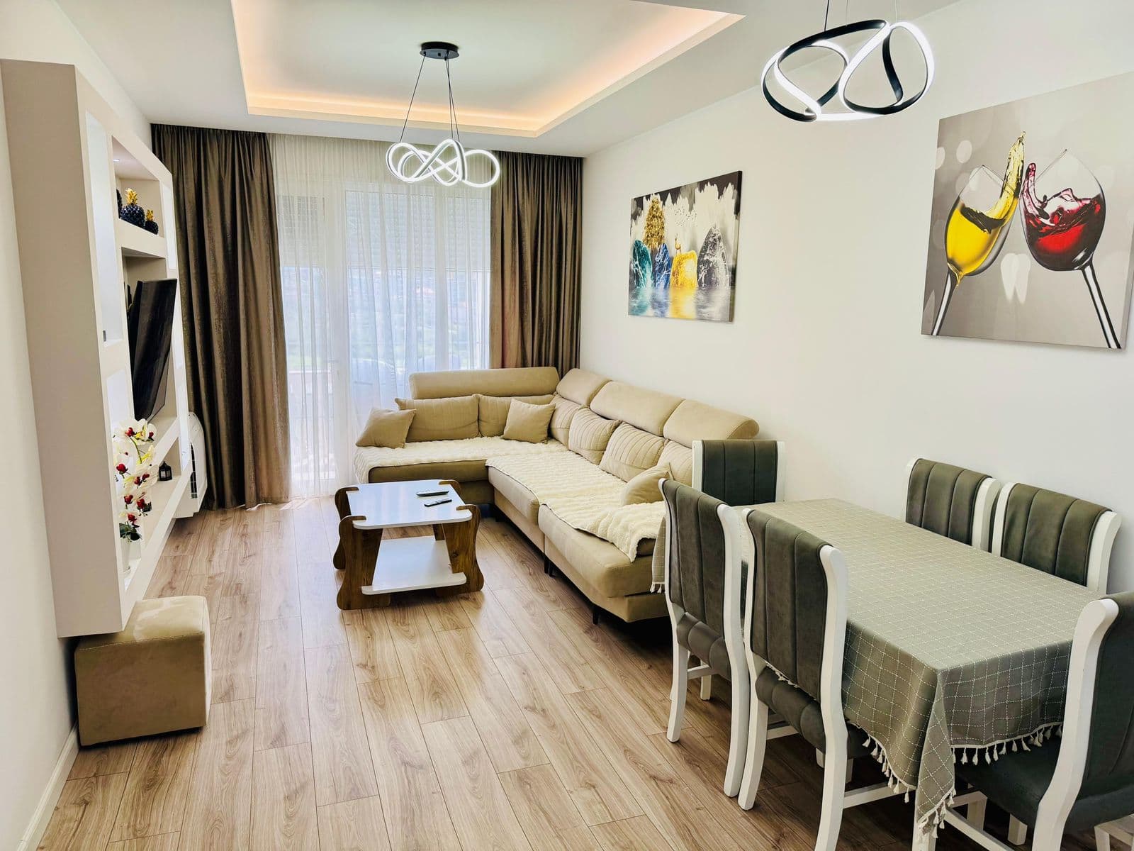 Apartament Modern 2+1 Me Qira në Kamëz - 40.000 lek / muaji| 114 m²