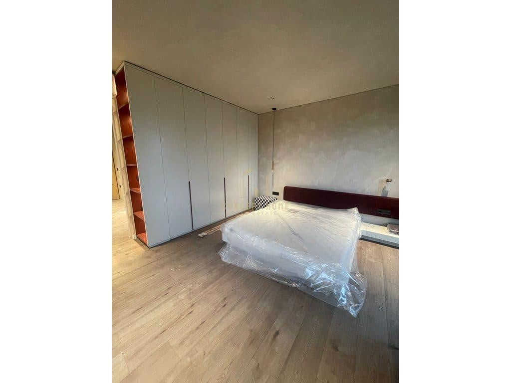 Jepet me qera apartament 1+1 + Parkim Lion Park 4