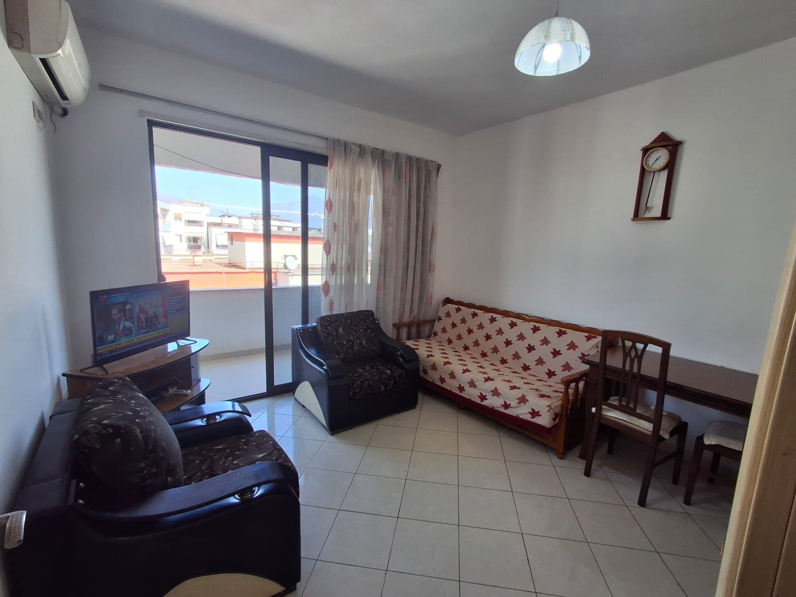 Jepet me qera Apartament 1+1 ne Astir 3
