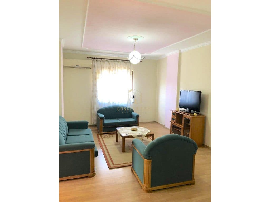 Jepet me qera apartament 2+1 tek Bulevardi i Ri