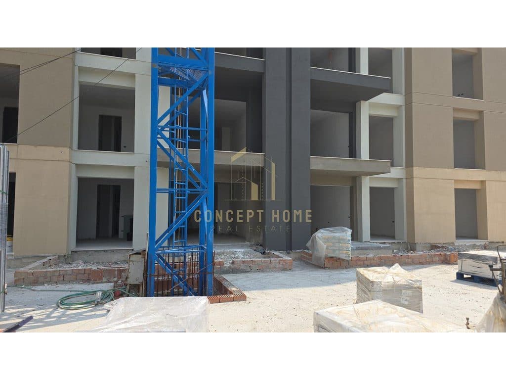 Shitet apartament 2+1+2 tek Liqeni i Thate (Palladium Residence) 3