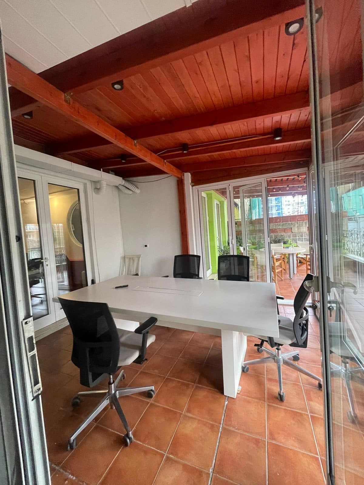 Shitet Apartament 3+1 ne Bllok 4
