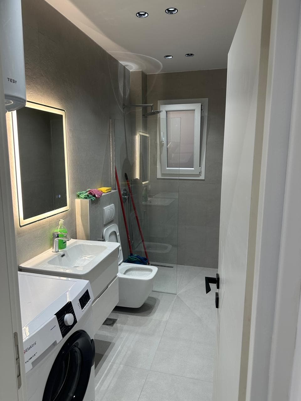 Jepet me qera apartment 2+1 ne Bllok- 800€/muaji 4
