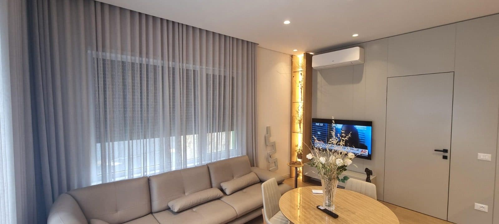 Jepet me qera apartament 1+1+ Verande tek Kodra e Diellit 4