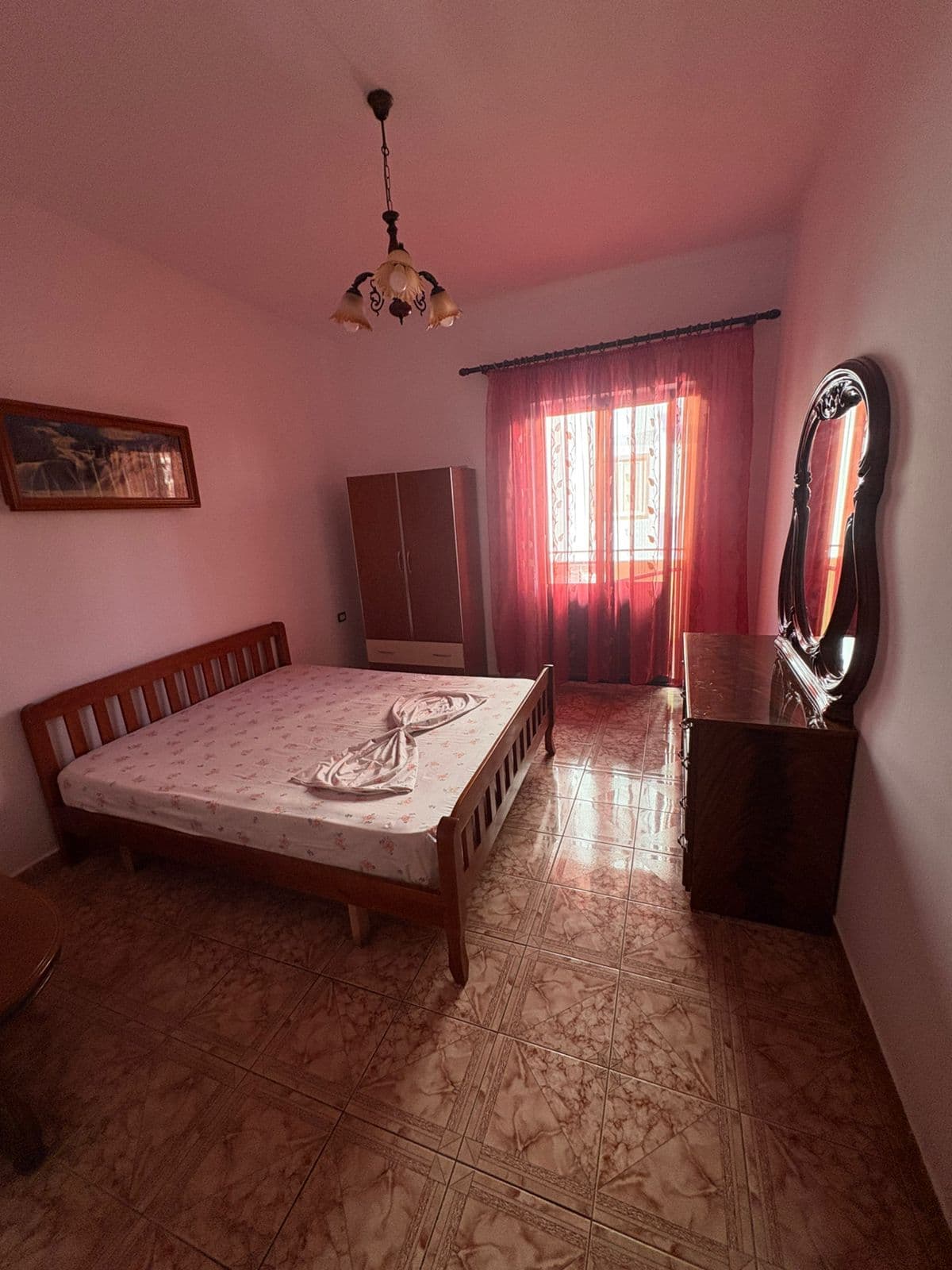 Apartament 2+1 Me Qira në Rruga Jordan Misja, Tiranë - 350€ | 95 m²
