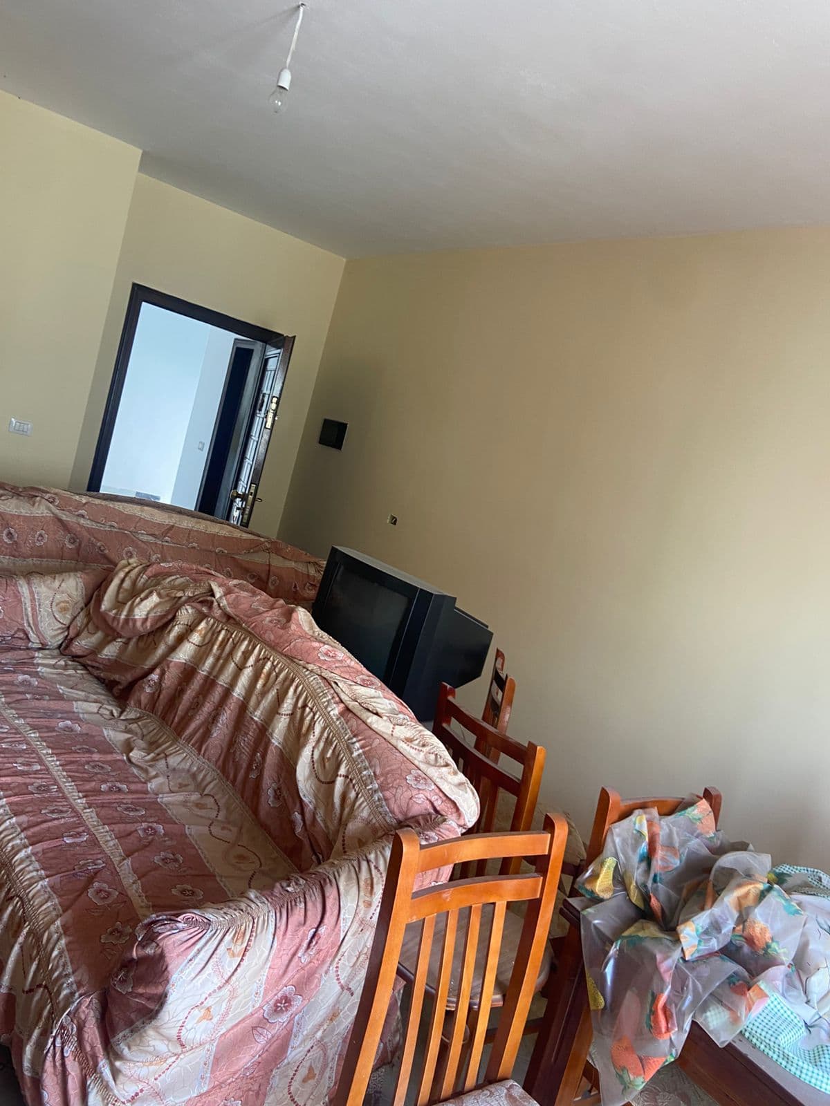 Apartament për Shitje 1+1 – Mali i Robit, Golem 4