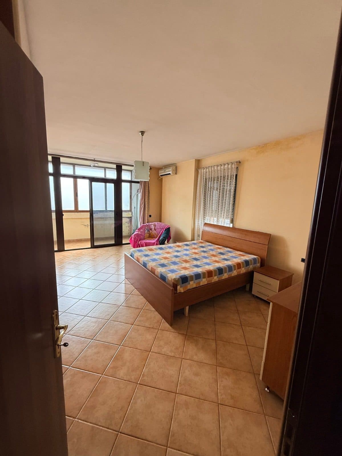 Apartament 2+1 Me Qira tek Rruga e Kavajes - 700€ | 120 m² 4