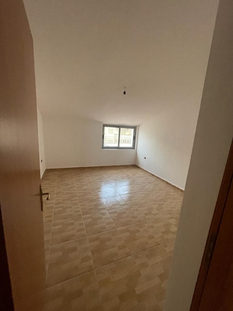 Shitet Apartament 2+1 ne Fresk/170,000 euro