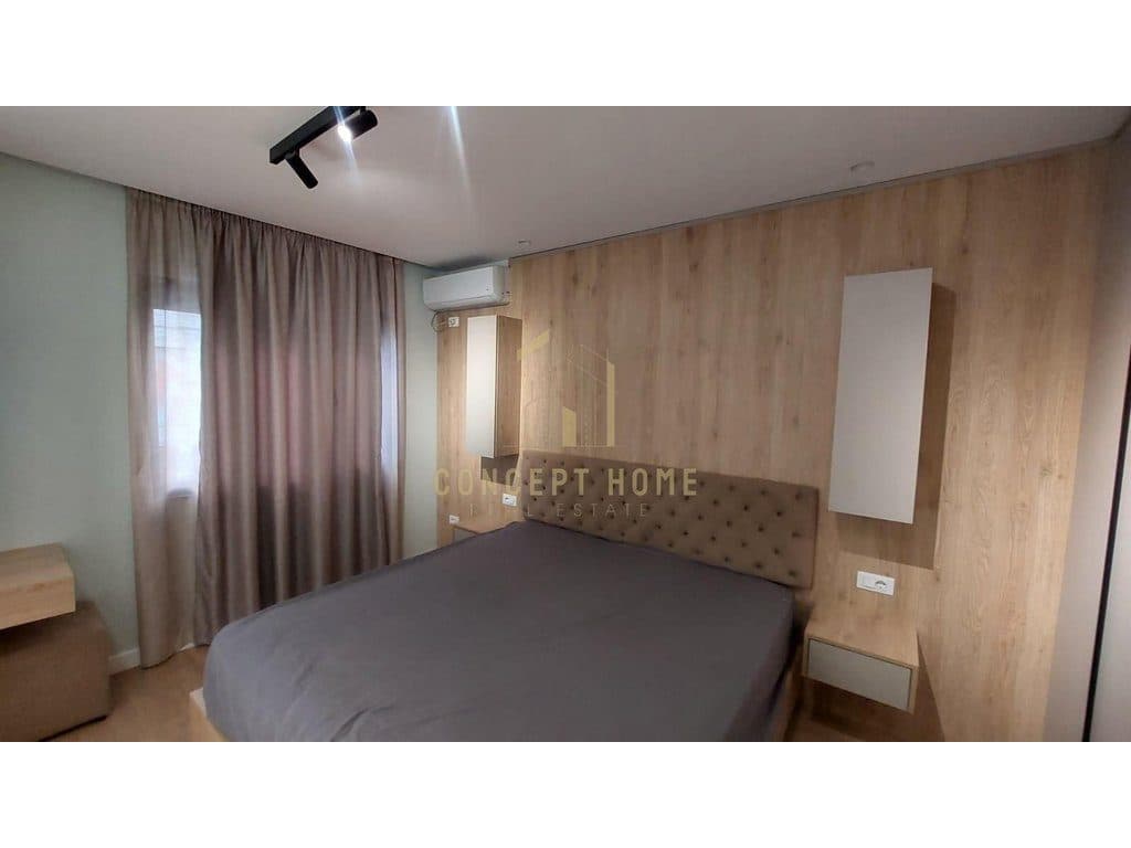 Jepet me qera Apartament 1+1 tek Komuna e Parisit 3