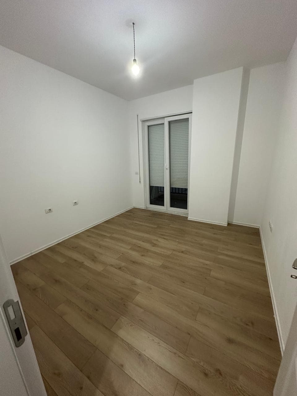 Apartament 2+1 me Qira në Kamëz - 300€ Bosh | 100 m² 3