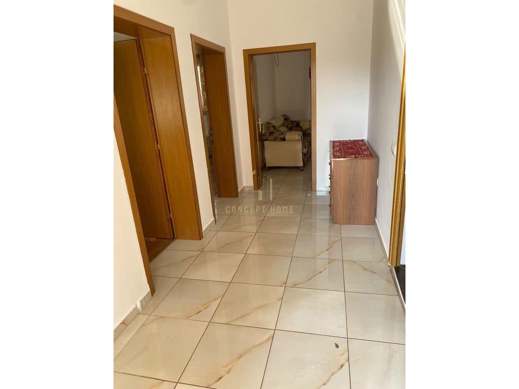 Jepet me qera apartament 2+1+2 ne Astir 2