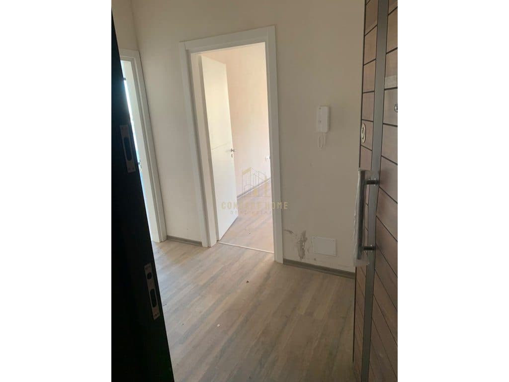 Jepet me qera apartament 2+1+2+post parkimi ne Astir