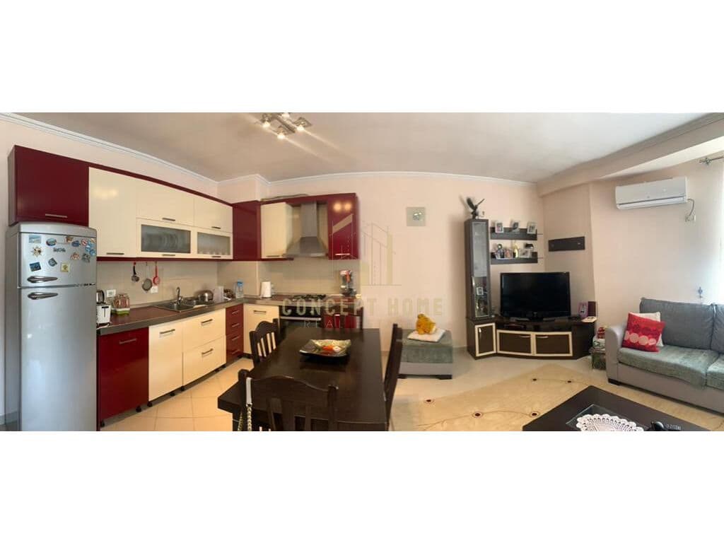 Shitet Apartament 2+1 Yzberisht 4