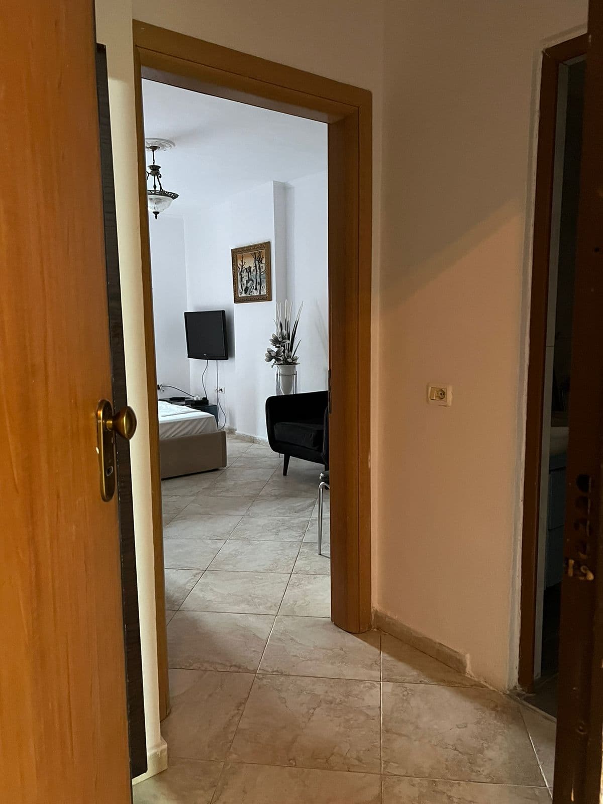 Garsoniere Me Qira në Rruga Barrikadave, Tiranë - 520€ | 45 m² 3