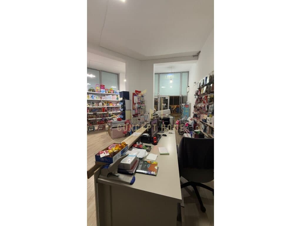 Shitet Ambient biznesi Kancelari ne Astir 2