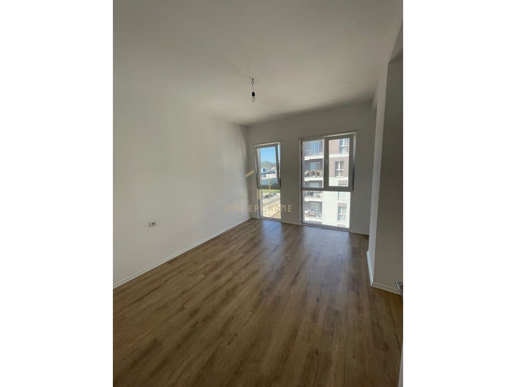 Jepet me qira apartament 2+1 tek Univers City 4