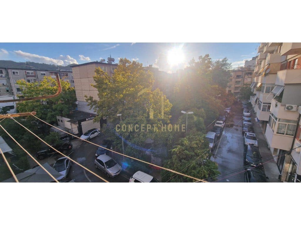 Jepet me qera apartament 2+1 perballe Delijorgjit