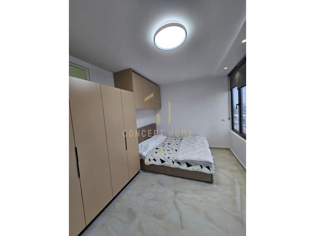 Jepet me qera Apartament 1+1 tek 5 Maji 4