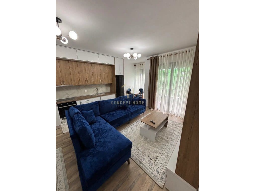 Jepet me qera apartament 1+1+ Parkim ne 5 Maj. 3
