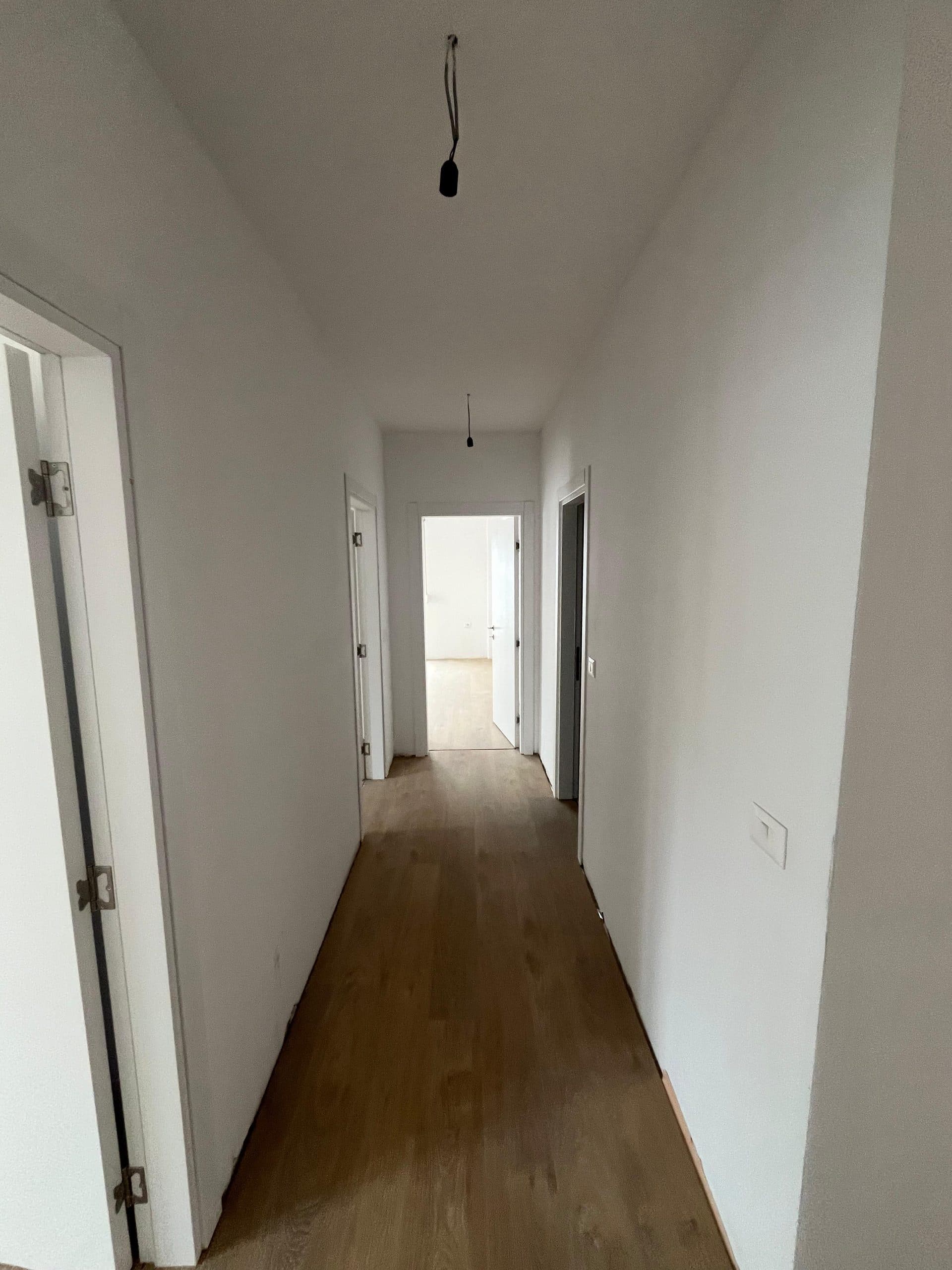 Shitet apartament 3+1+2 Tek Kodra e Diellit 2