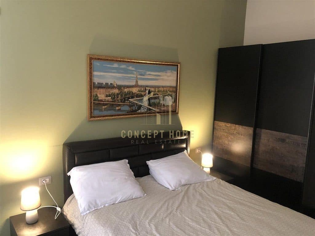 Jepet me qera apartament 1+1 Tek Pazari i Ri 4