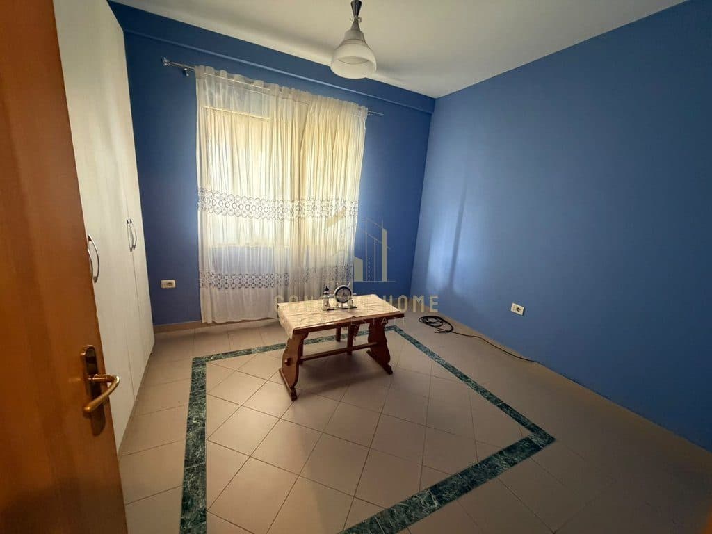 Jepet me qera Apartament 2+1 ne Kamez 3