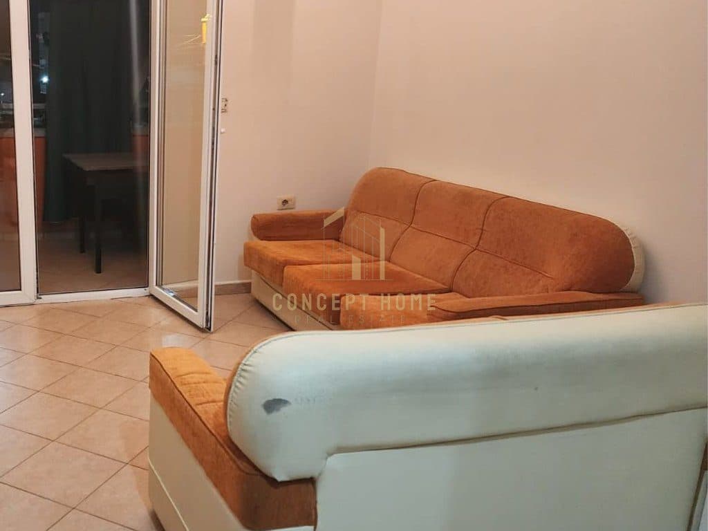 Jepet me qera Apartamenti 1+1 tek Rruga Jordan Misja 3