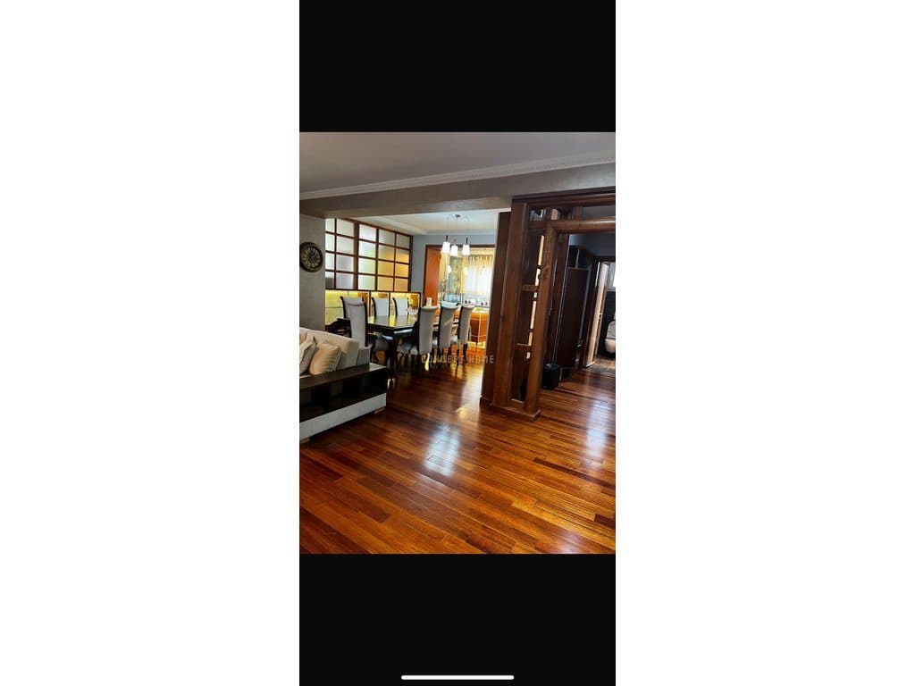 Apartament 3+2 Me Qira tek Sheshi Willson, Tiranë - 2000€ | 140 m² 2