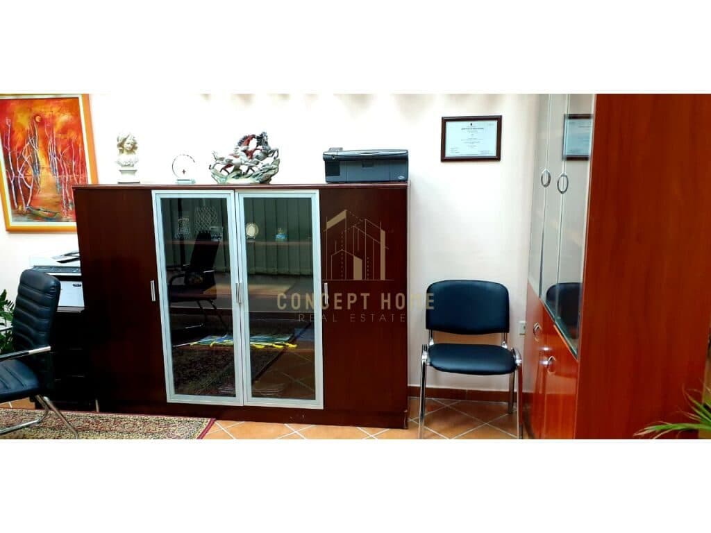 Zyre me qira në Bulevardi Zogu i Parë, Tiranë - 300€ | 25 m² 2