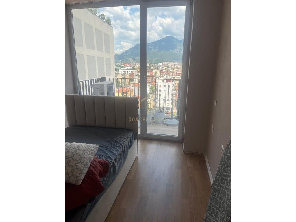 Jepet me qera apartament 2+1+2 tek