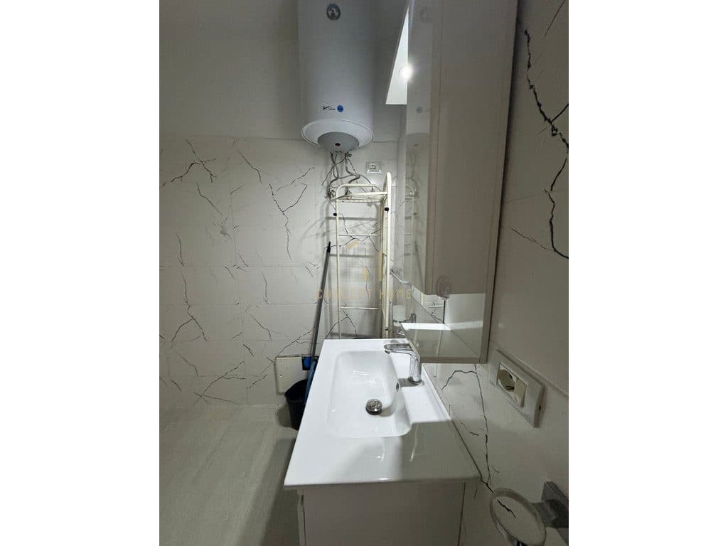 Garsoniere Me Qira në Rruga Barrikadave, Tiranë - 450€ | 35 m² 3