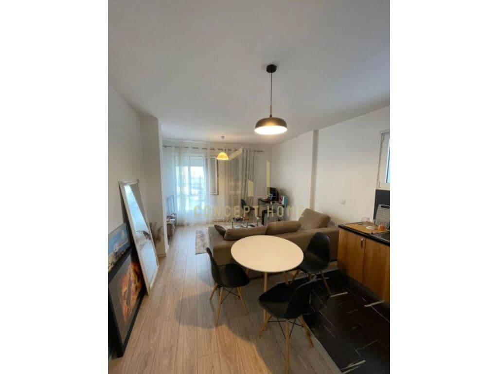 Jepet me qera Apartament 1+1 tek Kopshti Zoologjik 2