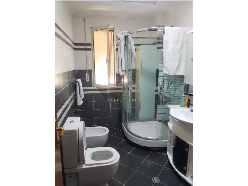 Jepet me qera apartament 2+1 tek 21 Dhjetori 3