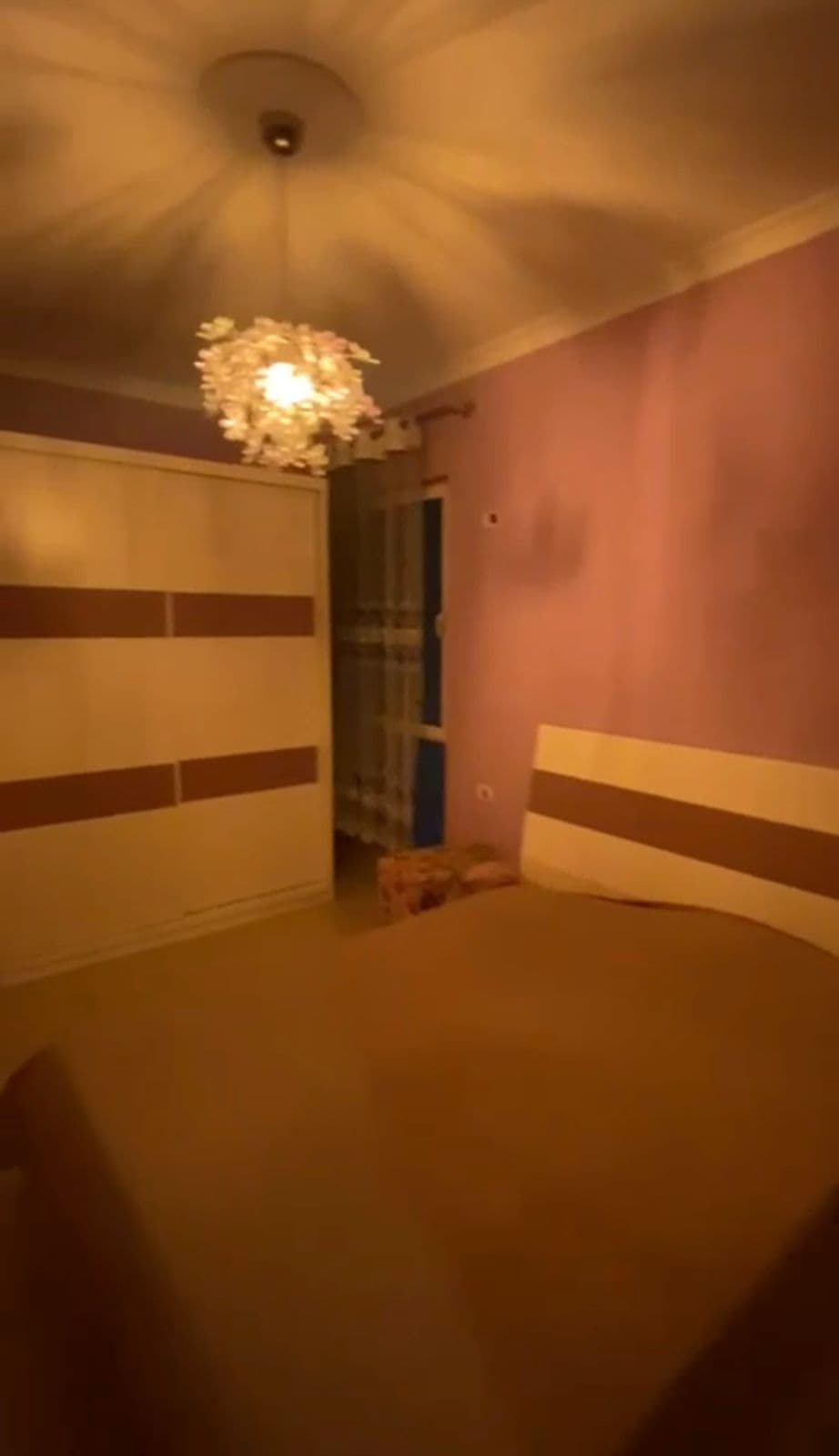 Shitet Apartamenti 1+1 ne Kamëz 4