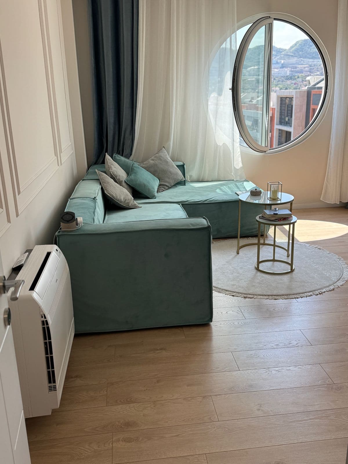 Shitet Apartament 2+1 tek Rruga e Kavajes