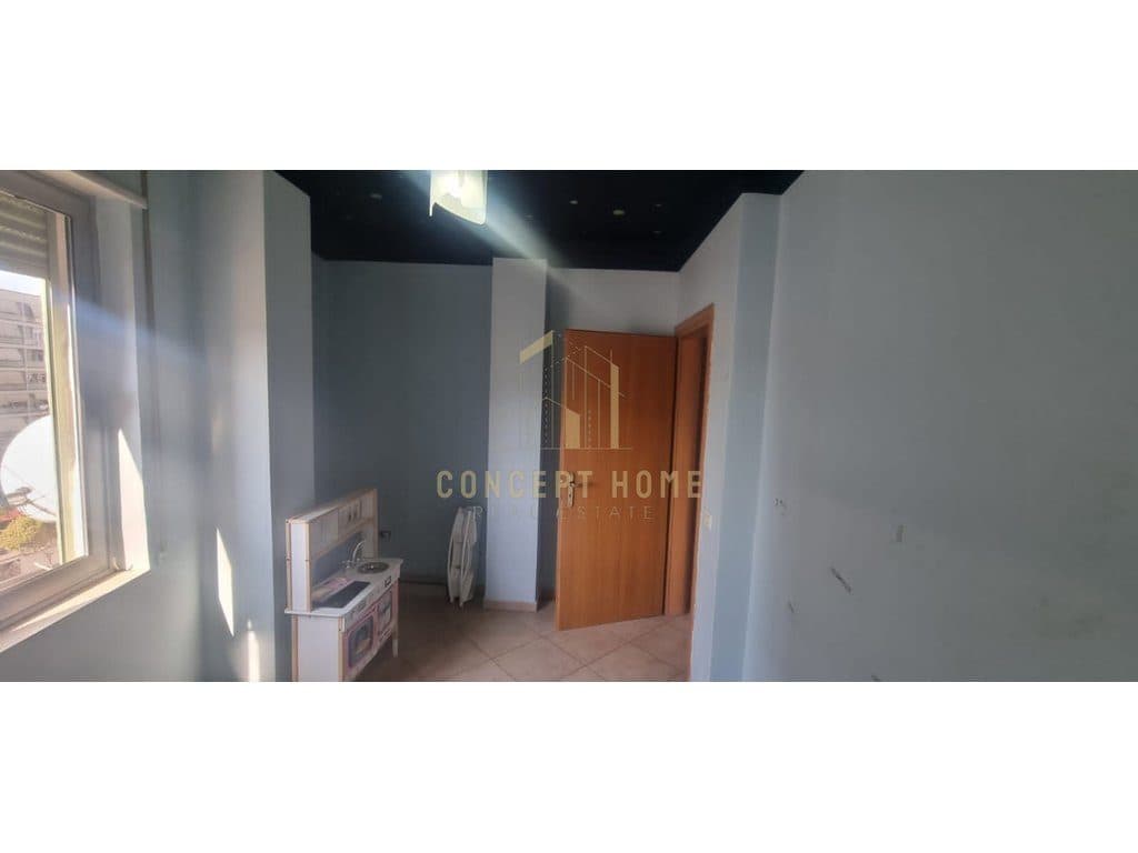 Apartament 2+1 Për Shitje tek Komuna e Parisit, Tiranë - 208000€ | 90 m² 3