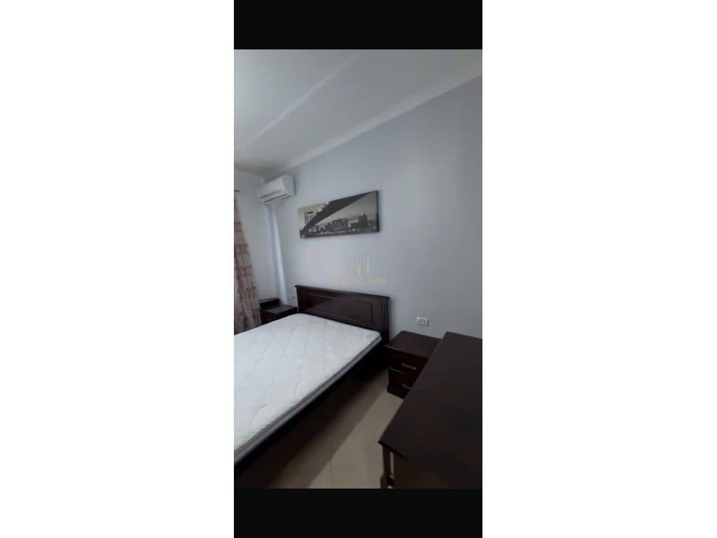 Jepet apartament me qera 2+1+post parkimi tek Kodra e Diellit 3