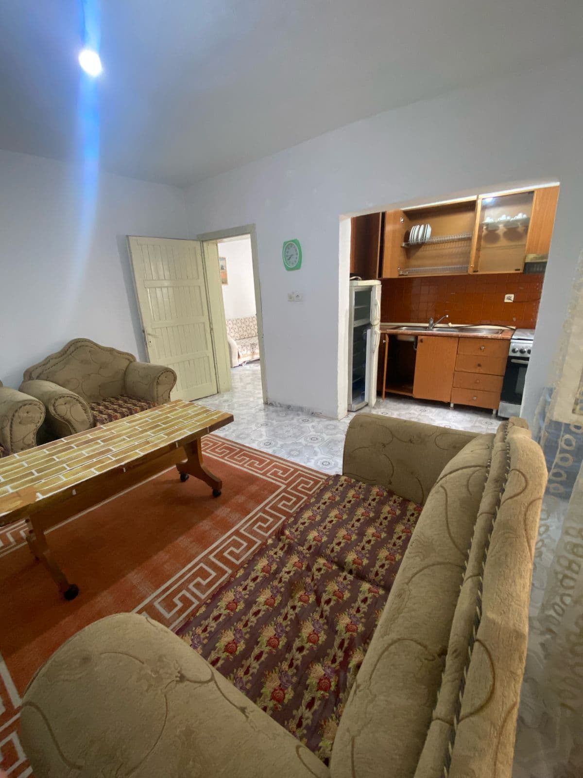 Jepet me qera apartament 1+1 Ne Laprak/Cmimi:300 Euro 2