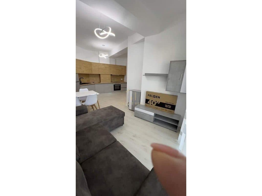 Apartament 2+1 me qera ne Astir
