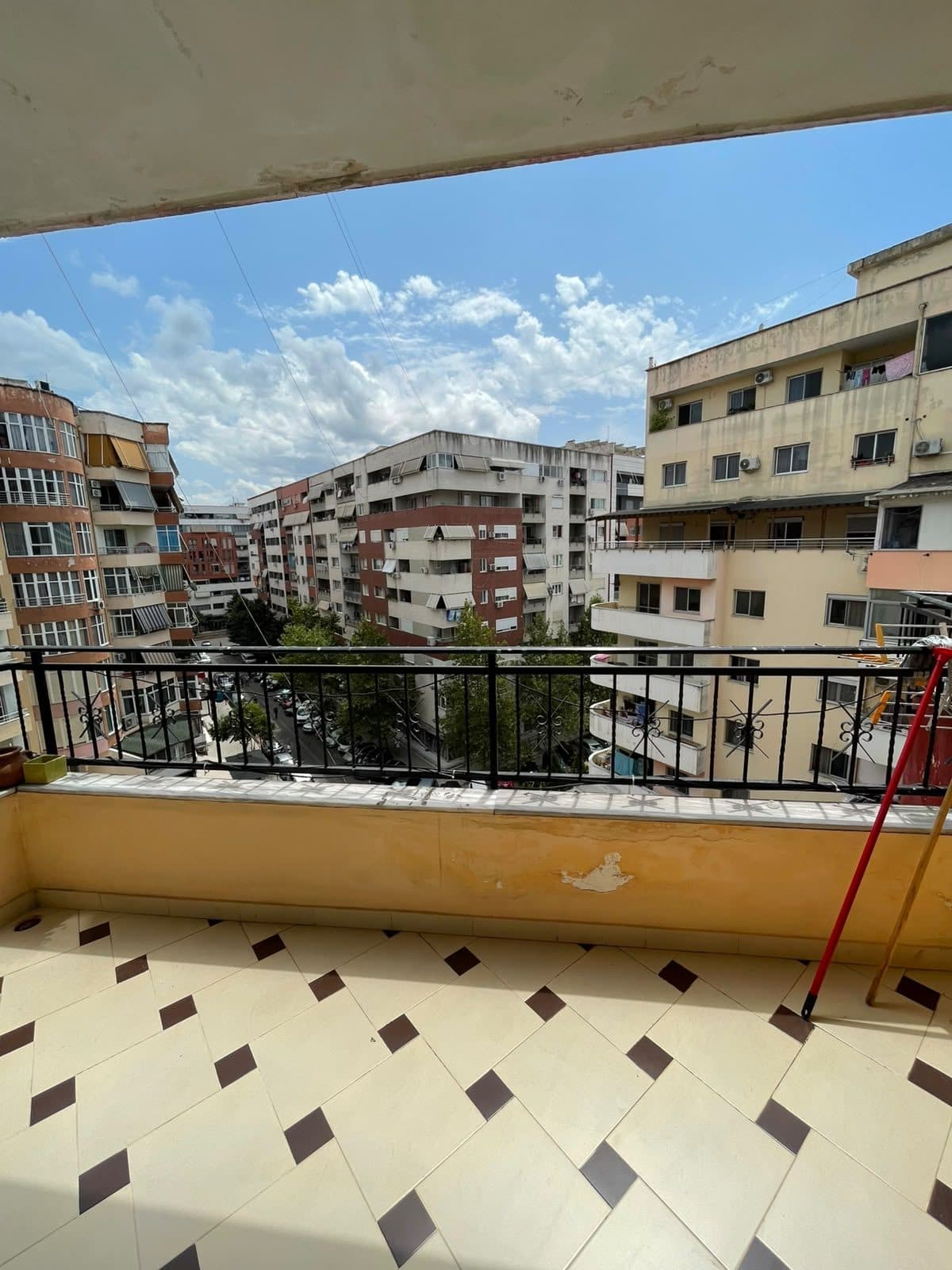 Shitet apartament 2+1+2 ne Astir 3