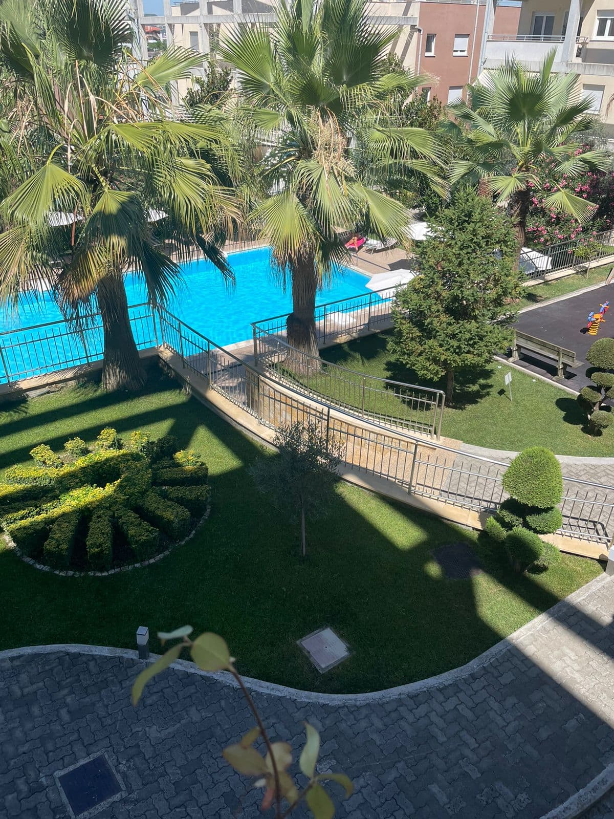 Apartament 3+1+3 me qira në Sauk, Tiranë - 1500€ | 185 m²