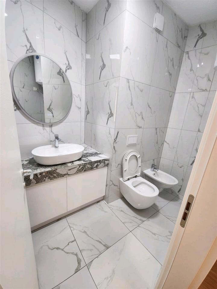 Jepet me qera Apartament 2+1+2 tek Kopshti Zoologjik. 4