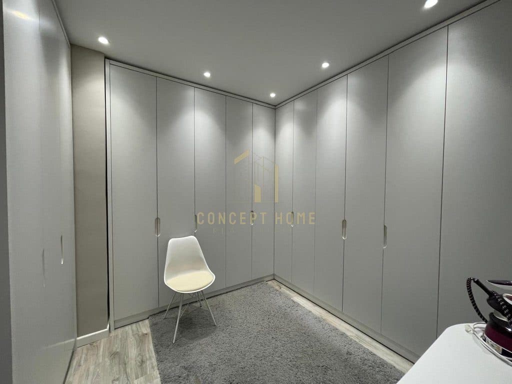 Shitet apartament 3+1+2 ne Kinostudio 2