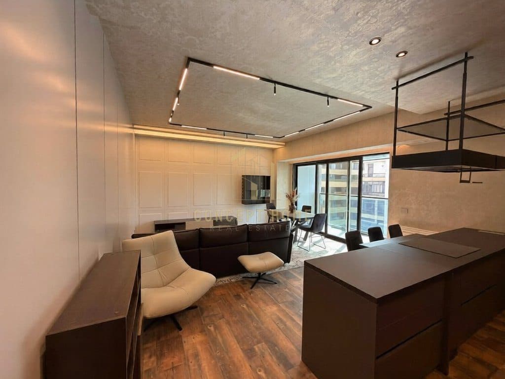 Shitet Apartament 2+1+2 tek Ambasador 3 4